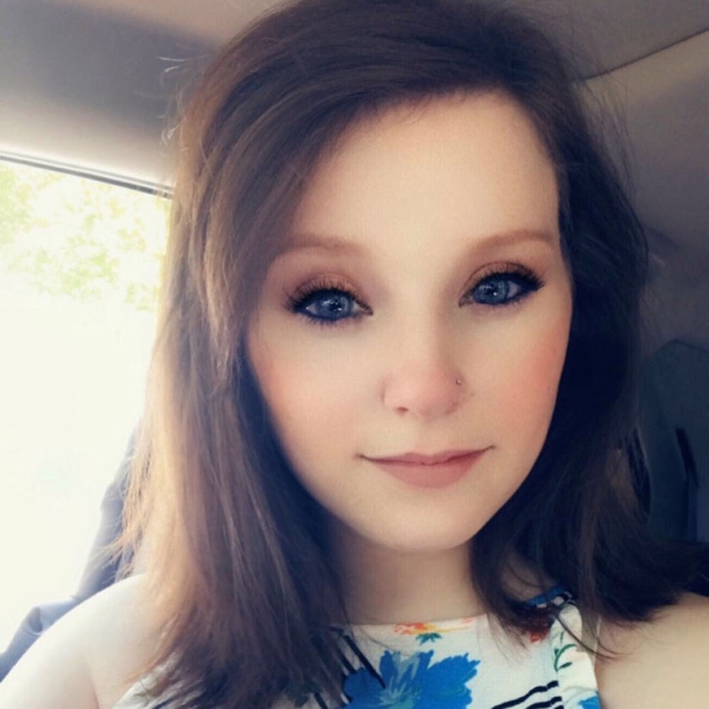 Meet your Posher, Nicole